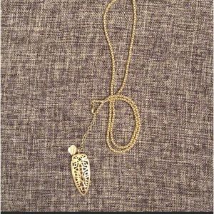 Kendra Scott set necklace and earrings